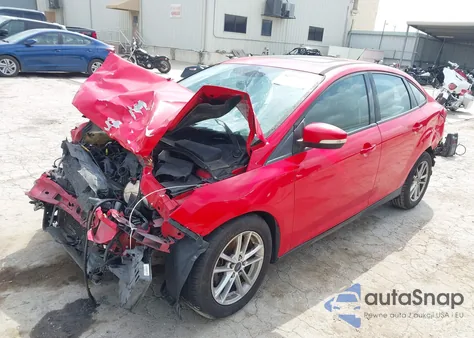 2015 Ford Focus Se z USA, uszkodzony, nr VIN 1FADP3F23FL233620